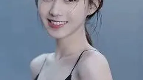 明星整容争议：戚薇杨蓉面部变化成焦点，娱乐圈话题持续发酵