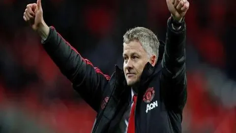 “官方数据：国王杯巴塞罗那对阵马德里竞技观众数达40915人”